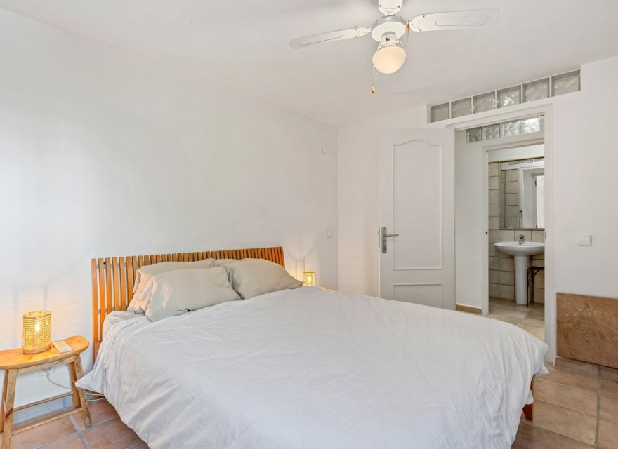 Resale - Land - Altea