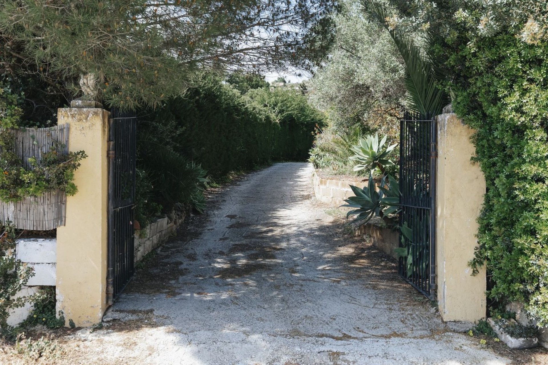 Resale - Land - Еstepona - Costa del Sol