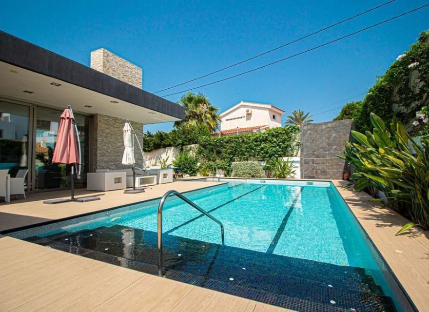 Resale - Villa - Albir  - Albir