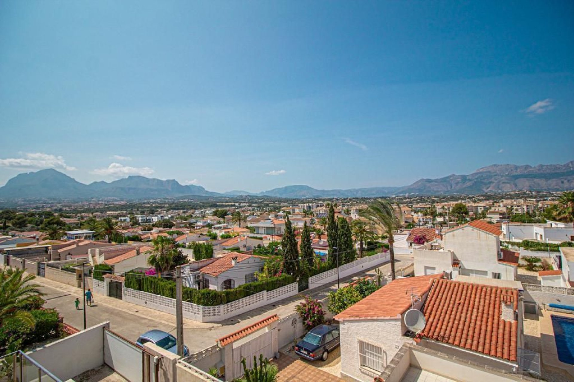 Resale - Villa - Albir  - Albir