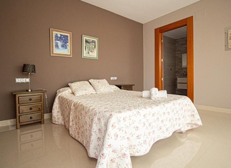 Resale - Villa - Albir  - Albir