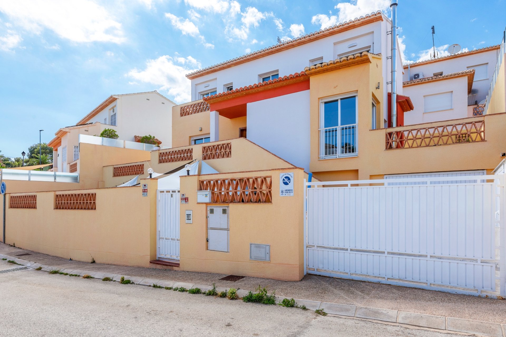 Resale - Villa - Albir  - Alfas del Pí