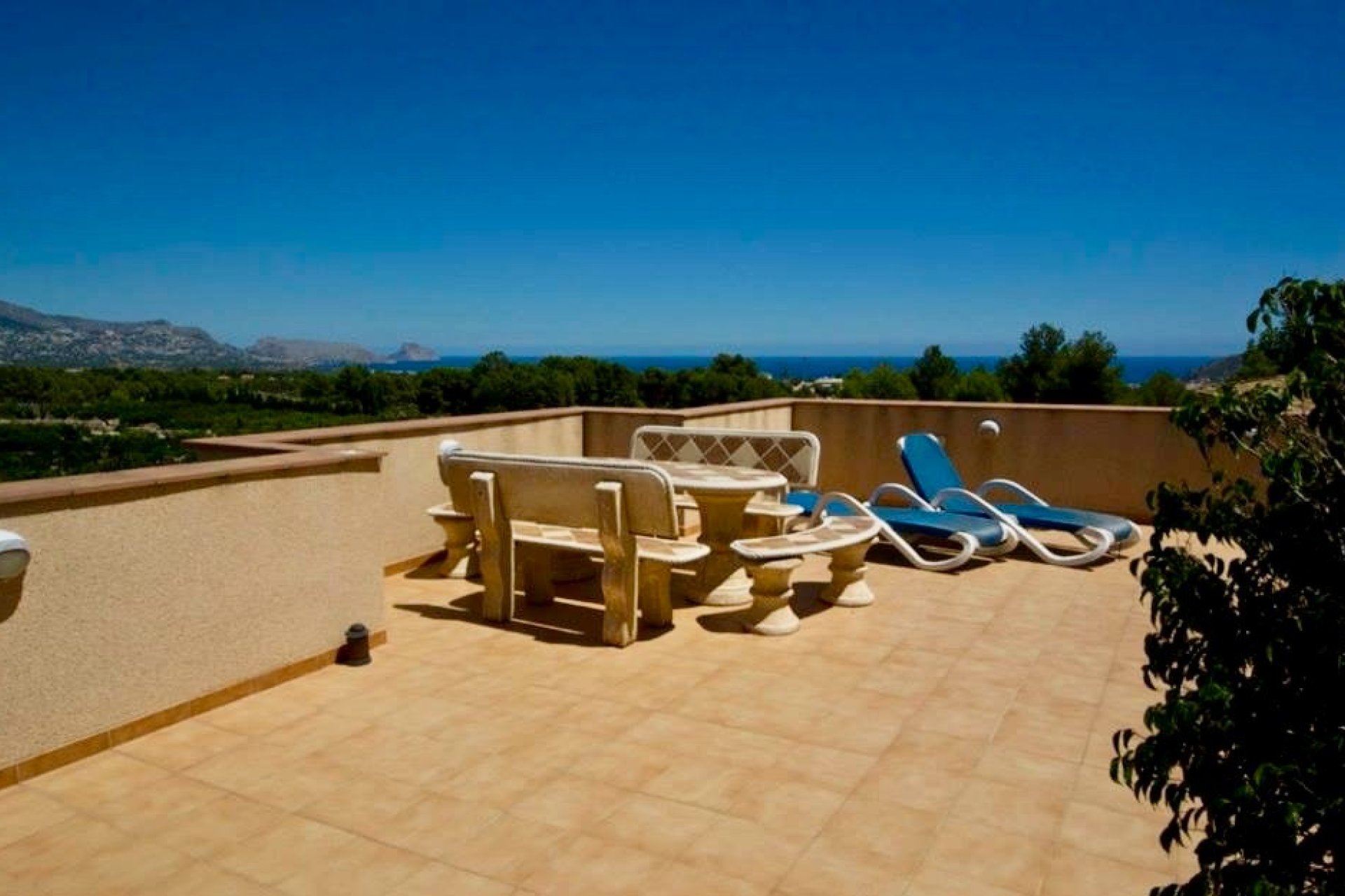 Resale - Villa - Albir  - Alfas del Pí