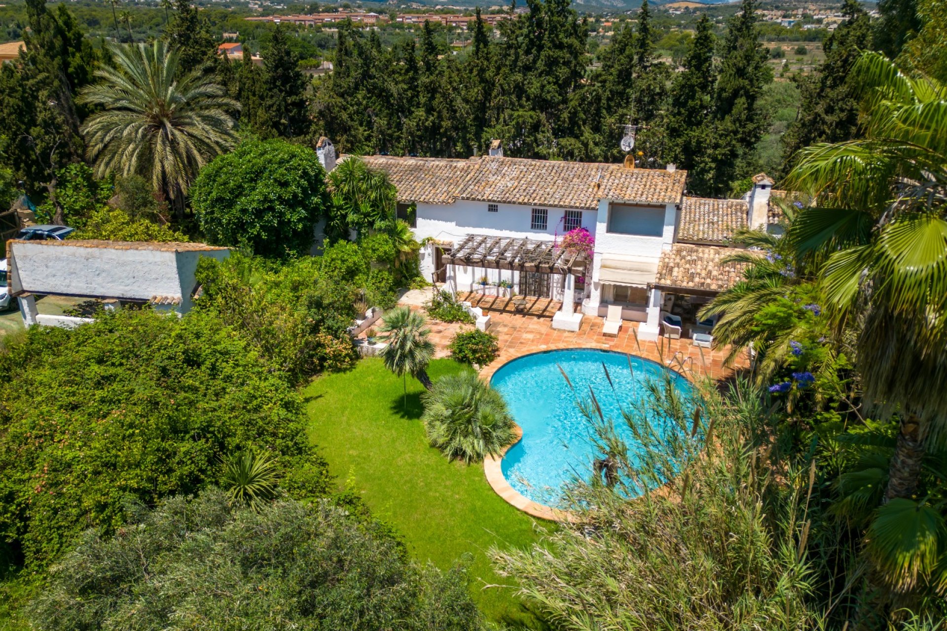 Resale - Villa - Albir  - Alfas del Pí