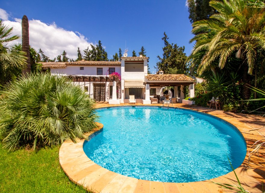 Resale - Villa - Albir  - Alfas del Pí