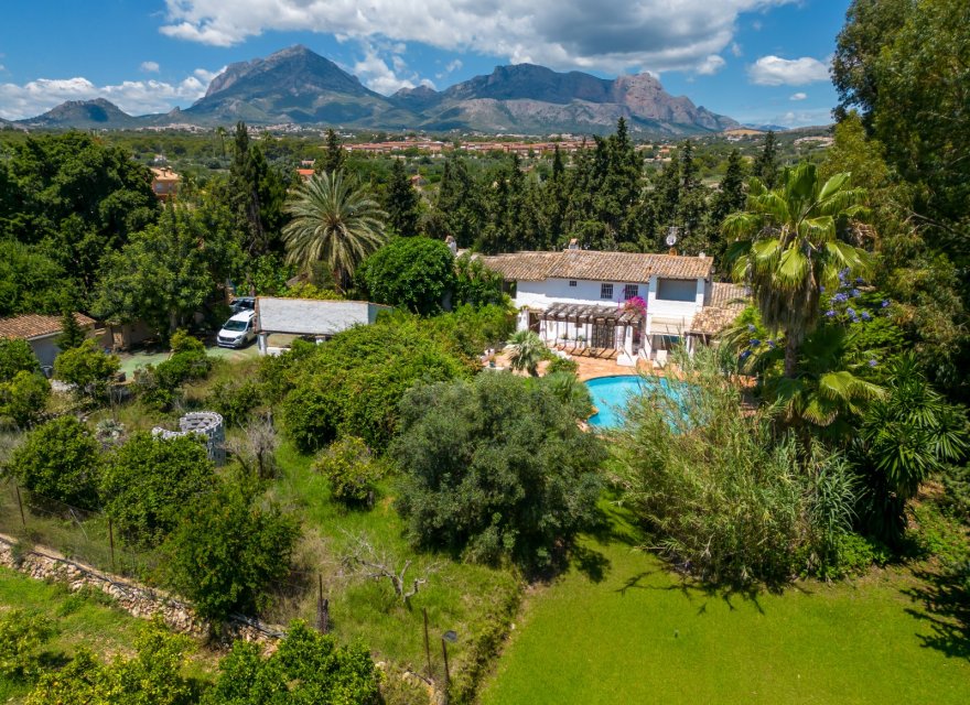 Resale - Villa - Albir  - Alfas del Pí