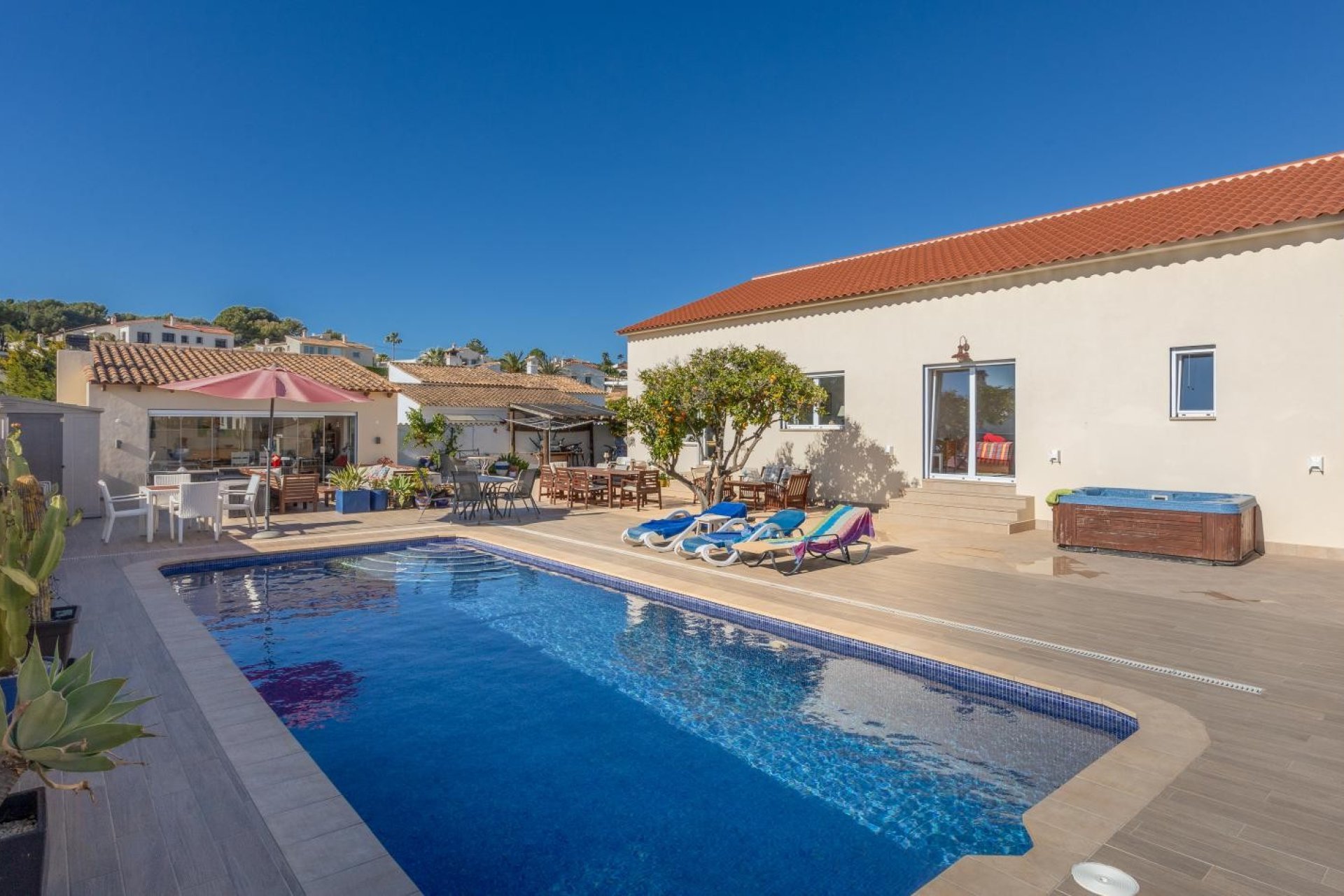 Resale - Villa - Albir  - Alfas del Pí