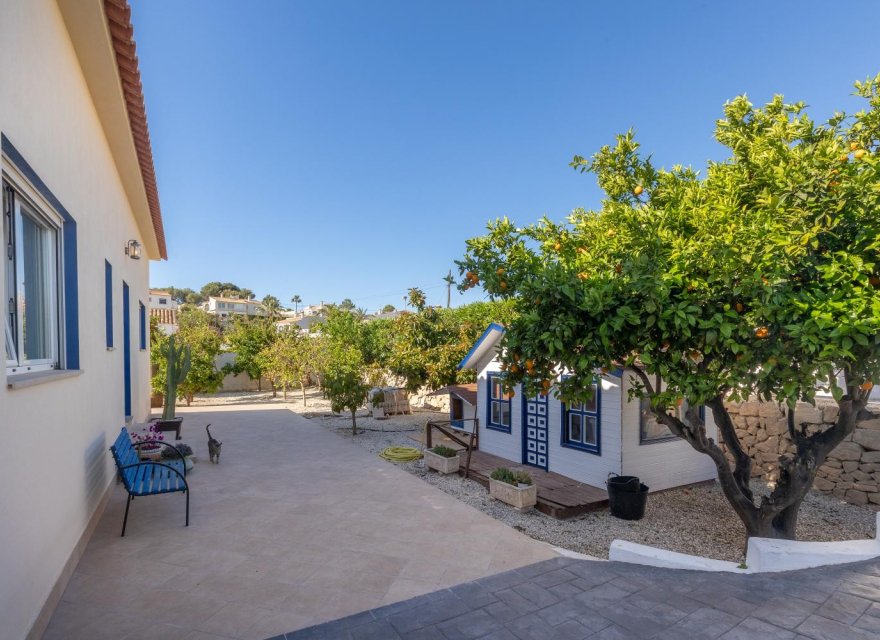 Resale - Villa - Albir  - Alfas del Pí