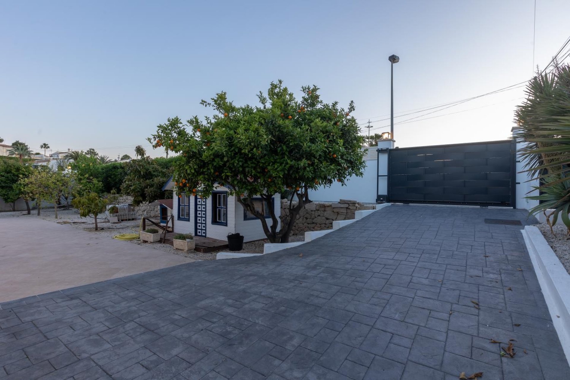 Resale - Villa - Albir  - Alfas del Pí