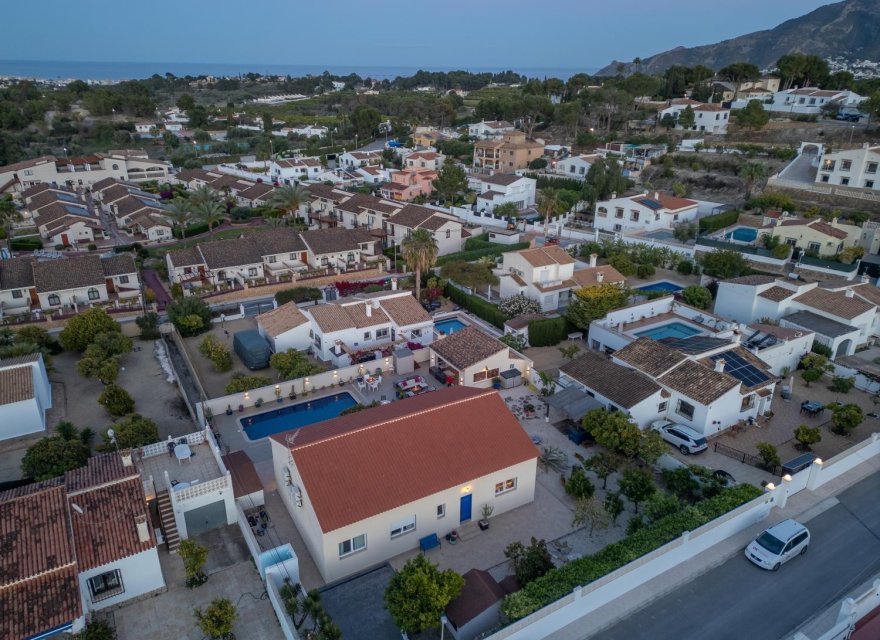 Resale - Villa - Albir  - Alfas del Pí