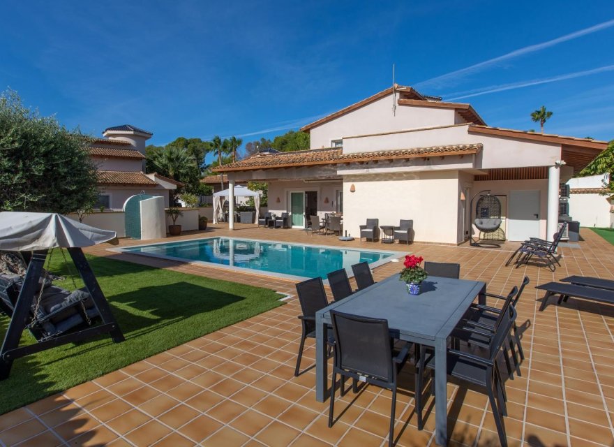 Resale - Villa - Albir  - Alfas del Pí