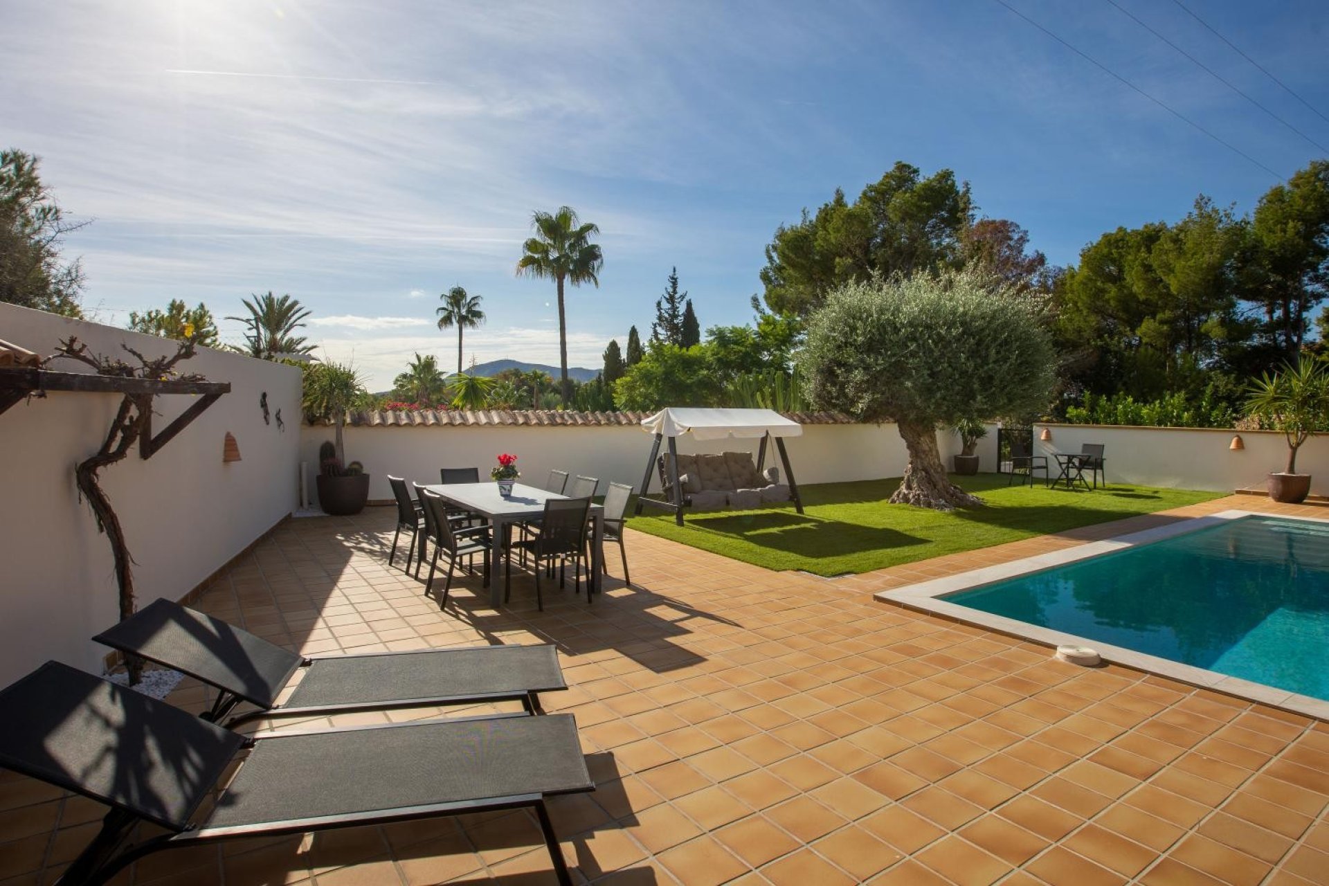 Resale - Villa - Albir  - Alfas del Pí