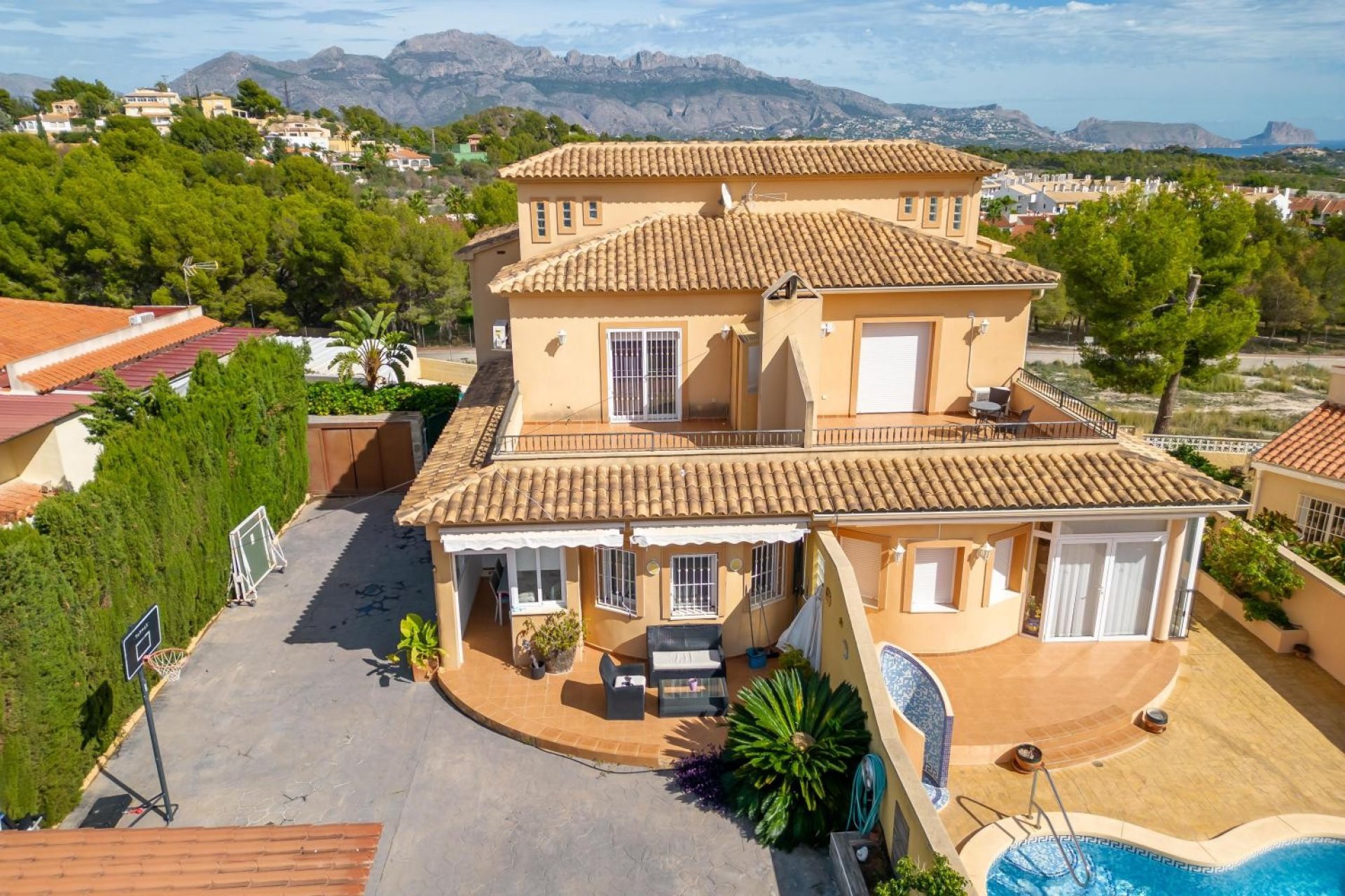 Resale - Villa - Albir  - Alfas del Pí