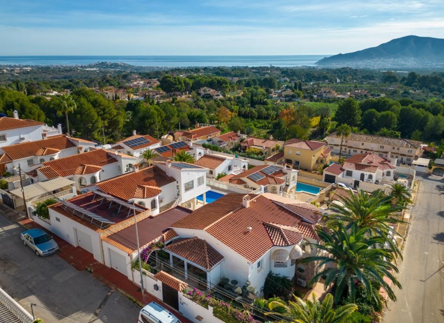 Resale - Villa - Albir  - Alfas del Pí