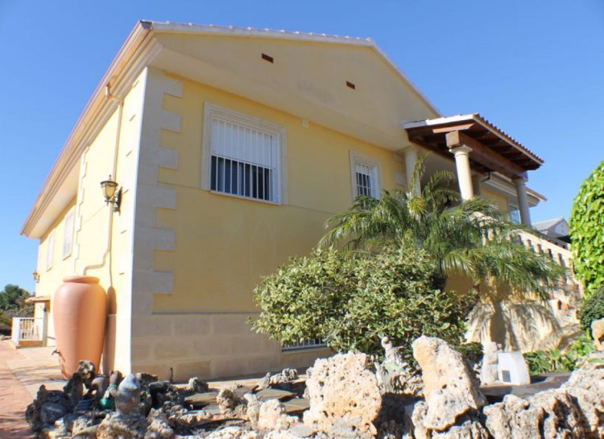 Resale - Villa - Albir  - Arabi