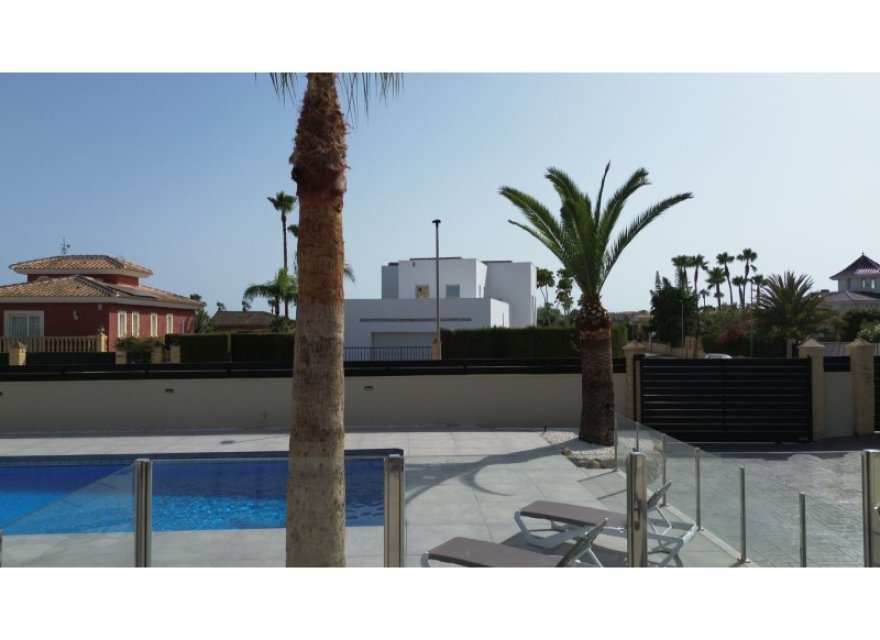 Resale - Villa - Albir  - Costa Blanca