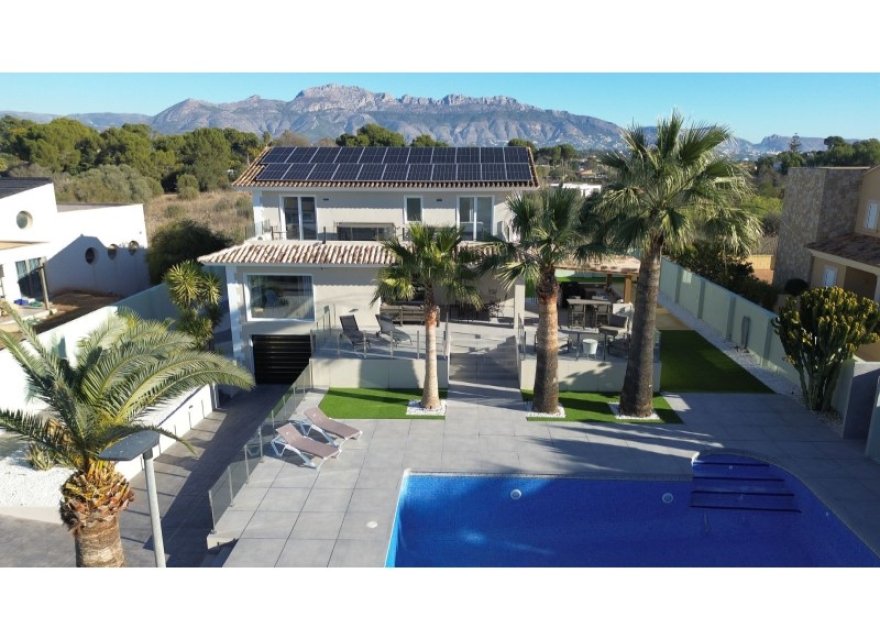 Resale - Villa - Albir  - Costa Blanca
