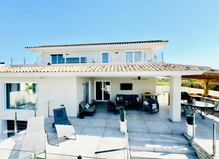 Resale - Villa - Albir  - Costa Blanca