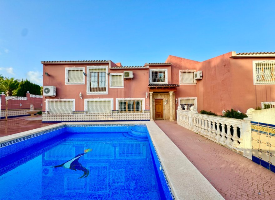 Resale - Villa - Albir  - Costa Blanca