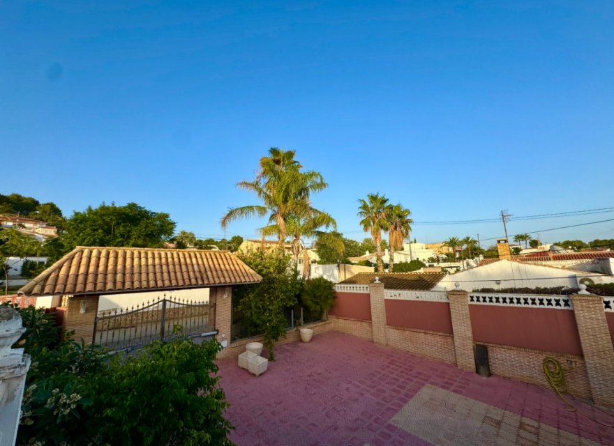 Resale - Villa - Albir  - Costa Blanca