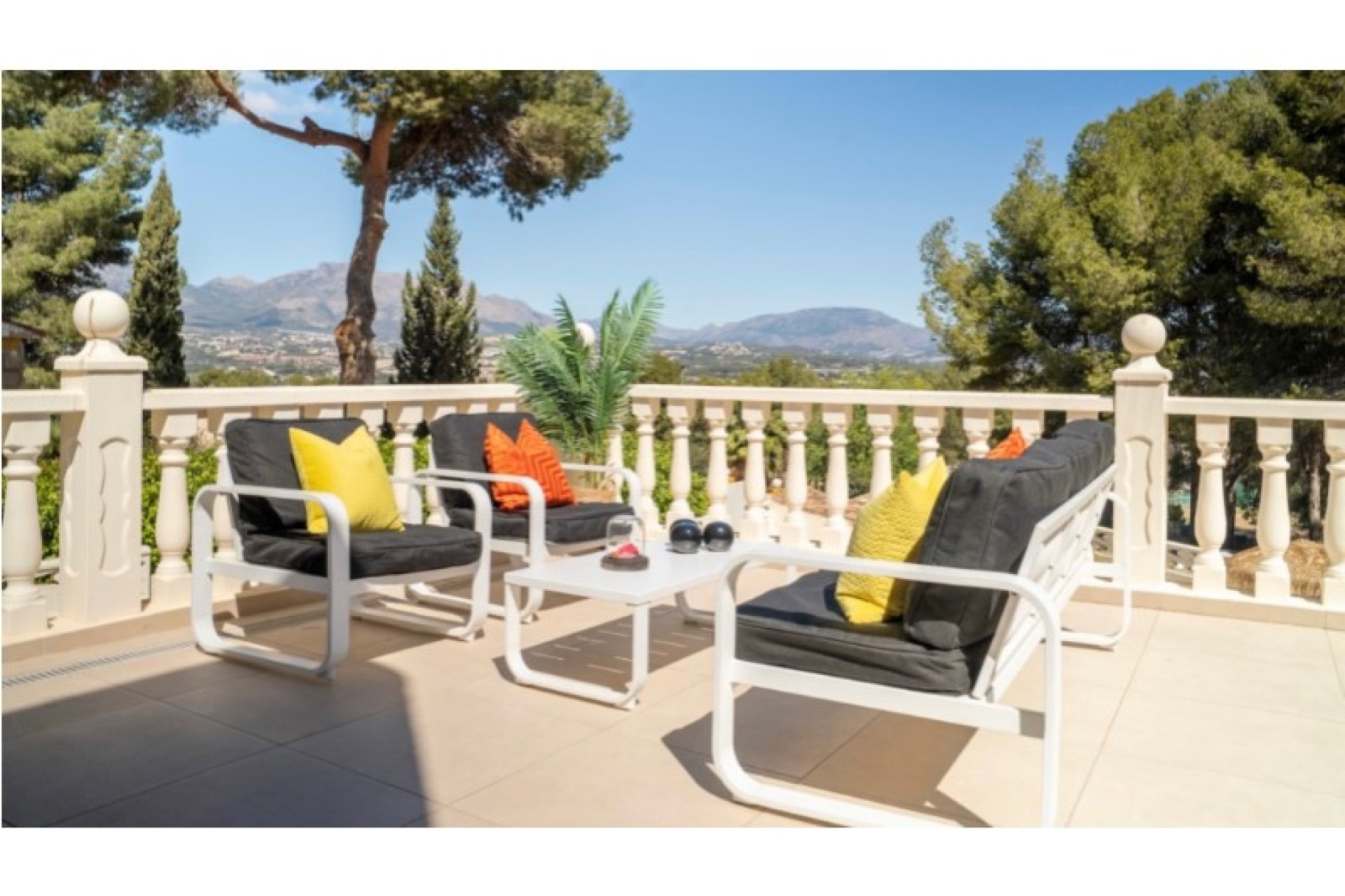 Resale - Villa - Albir  - Costa Blanca