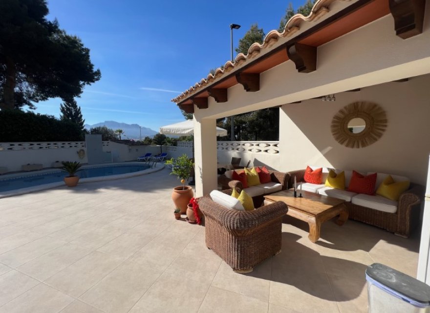 Resale - Villa - Albir  - Costa Blanca