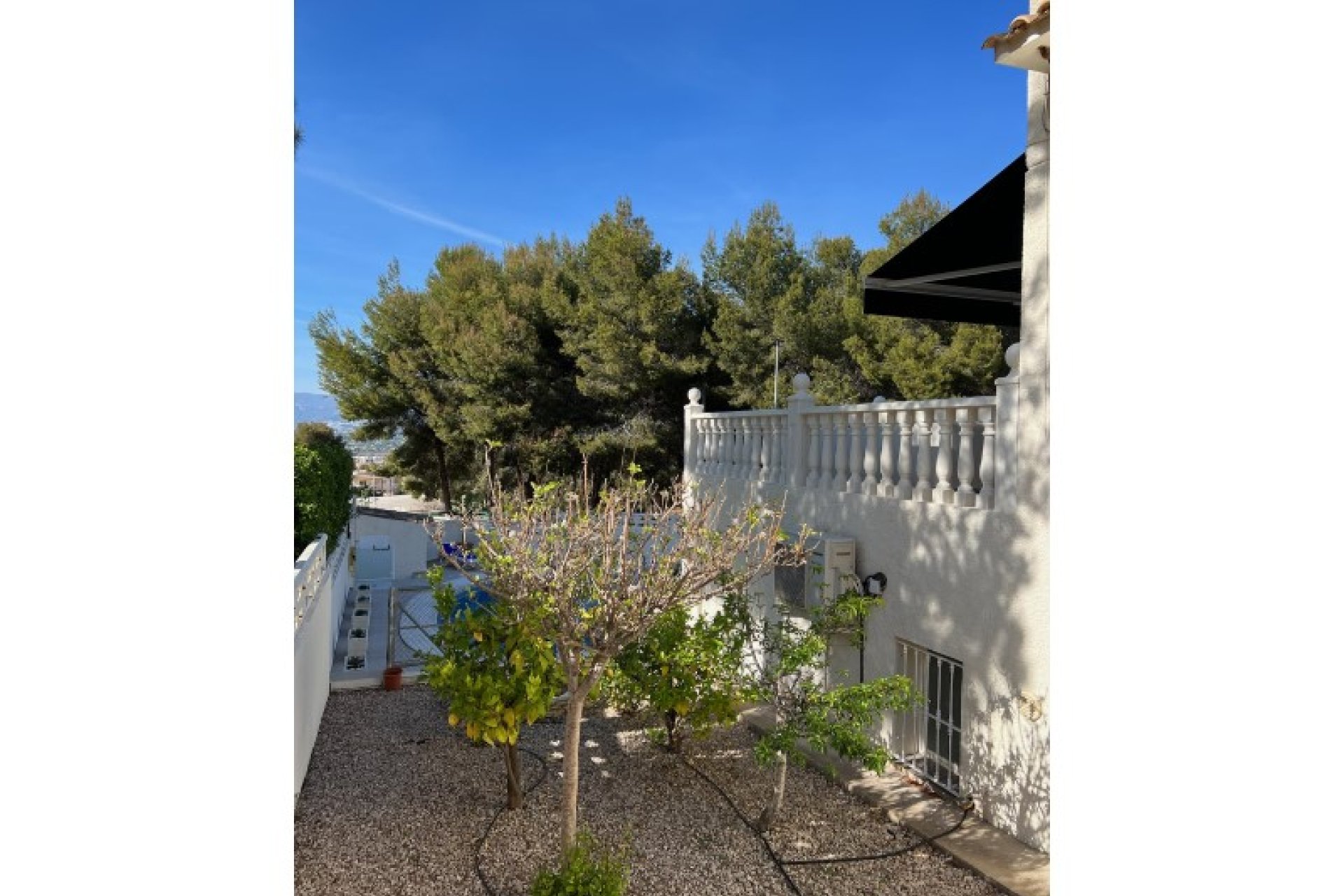 Resale - Villa - Albir  - Costa Blanca