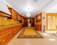 Resale - Villa - Altea