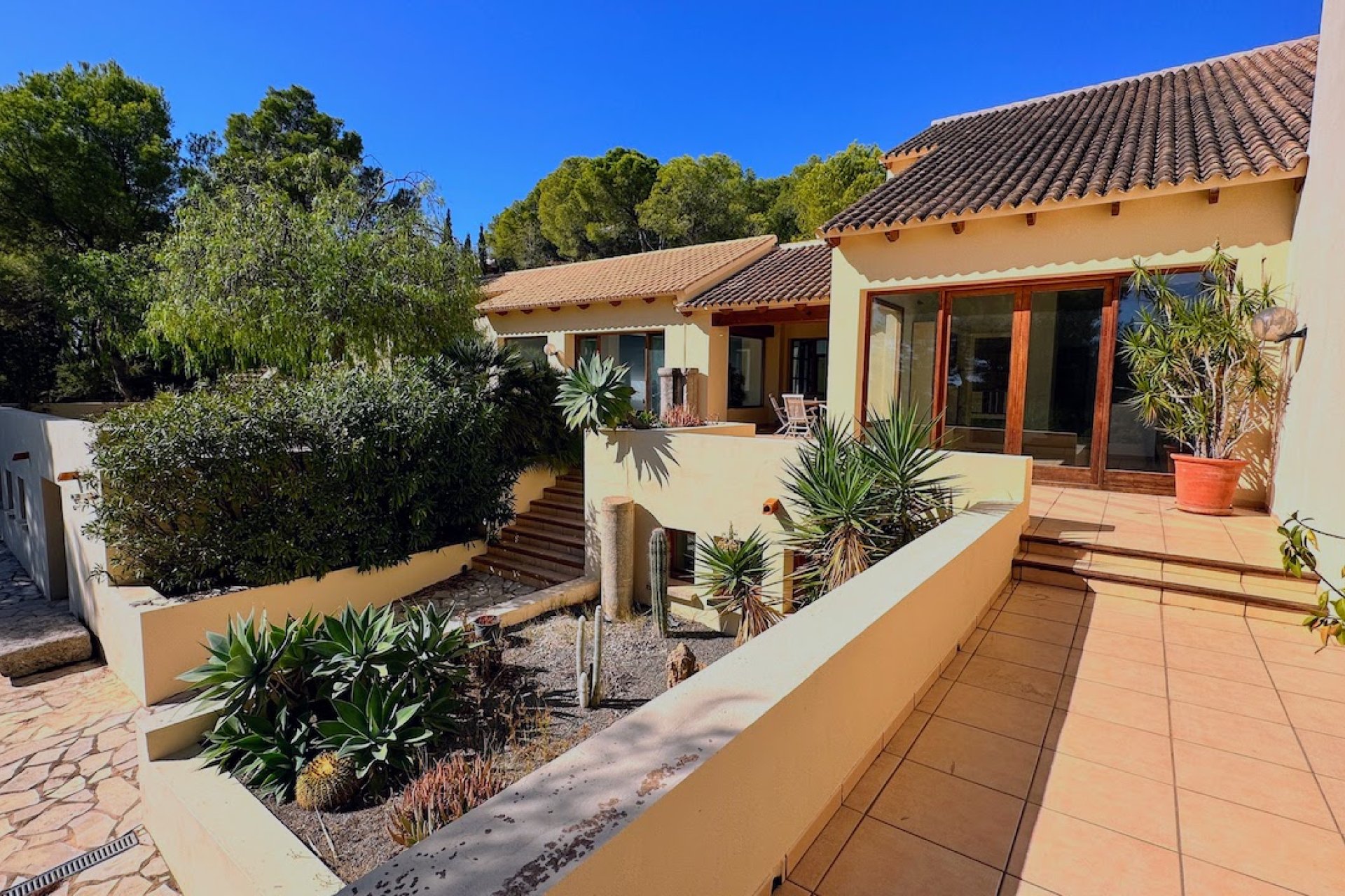 Resale - Villa - Altea