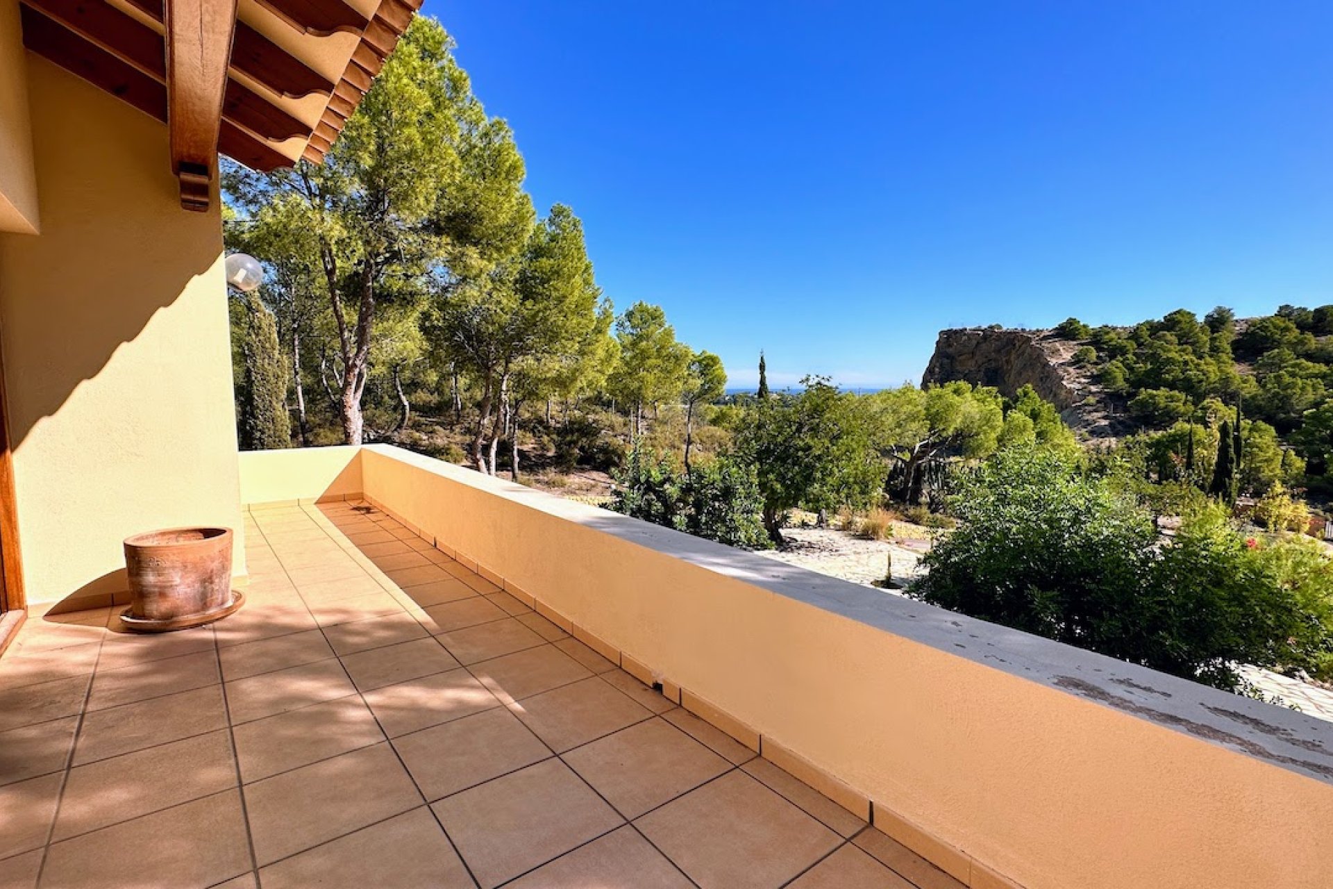 Resale - Villa - Altea