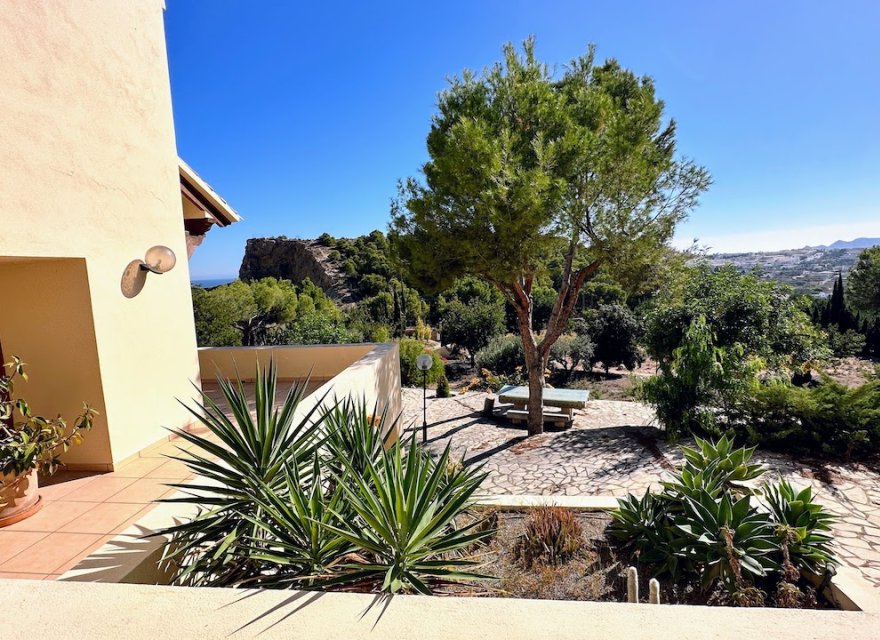 Resale - Villa - Altea