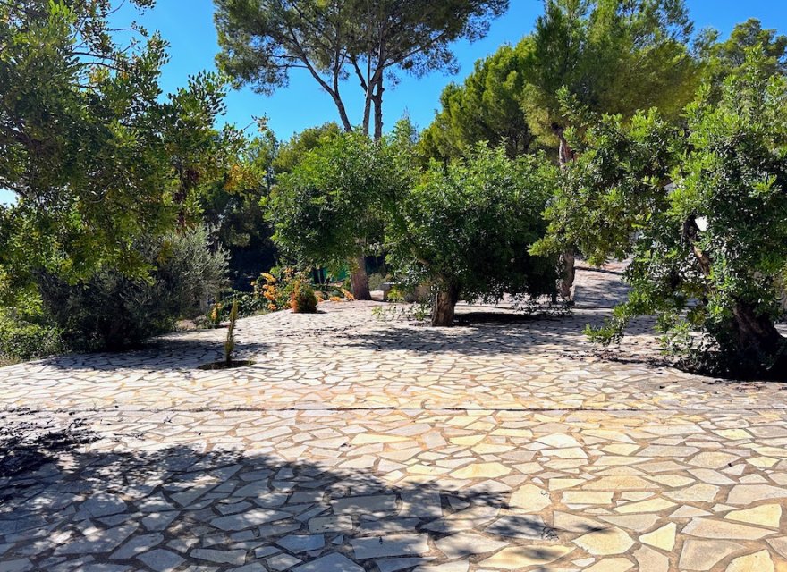 Resale - Villa - Altea