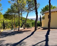 Resale - Villa - Altea