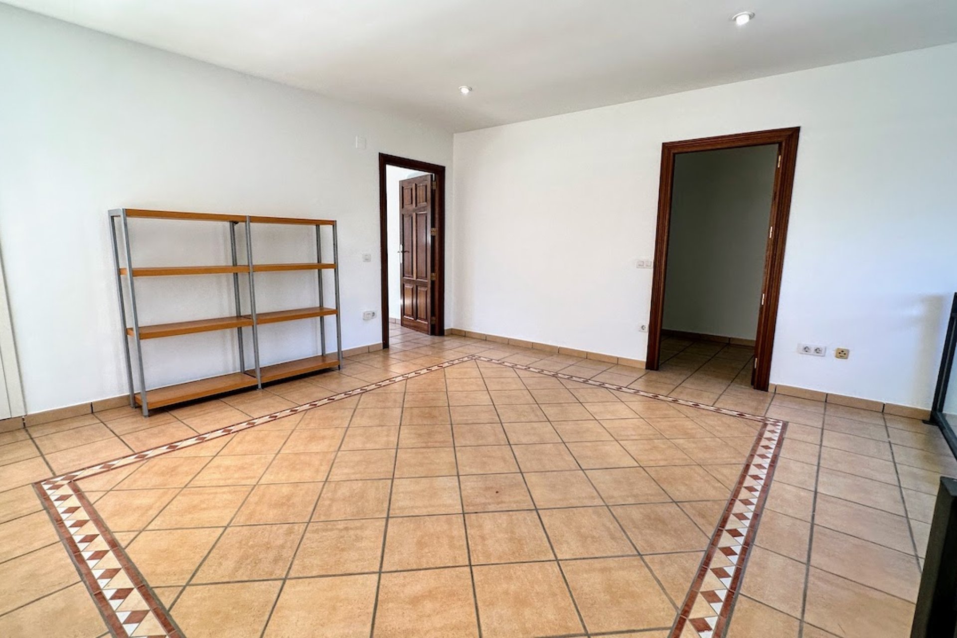 Resale - Villa - Altea