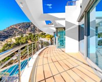 Resale - Villa - Altea