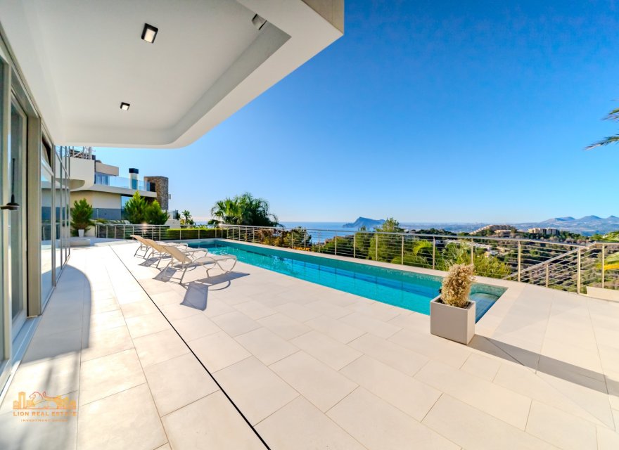 Resale - Villa - Altea