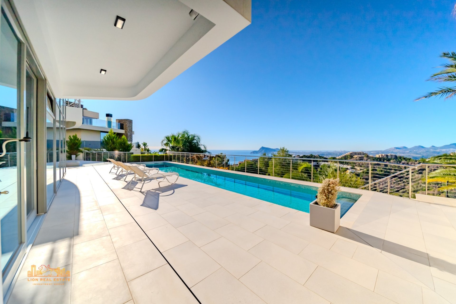 Resale - Villa - Altea