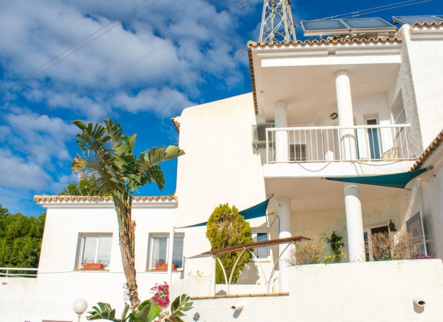 Resale - Villa - Altea