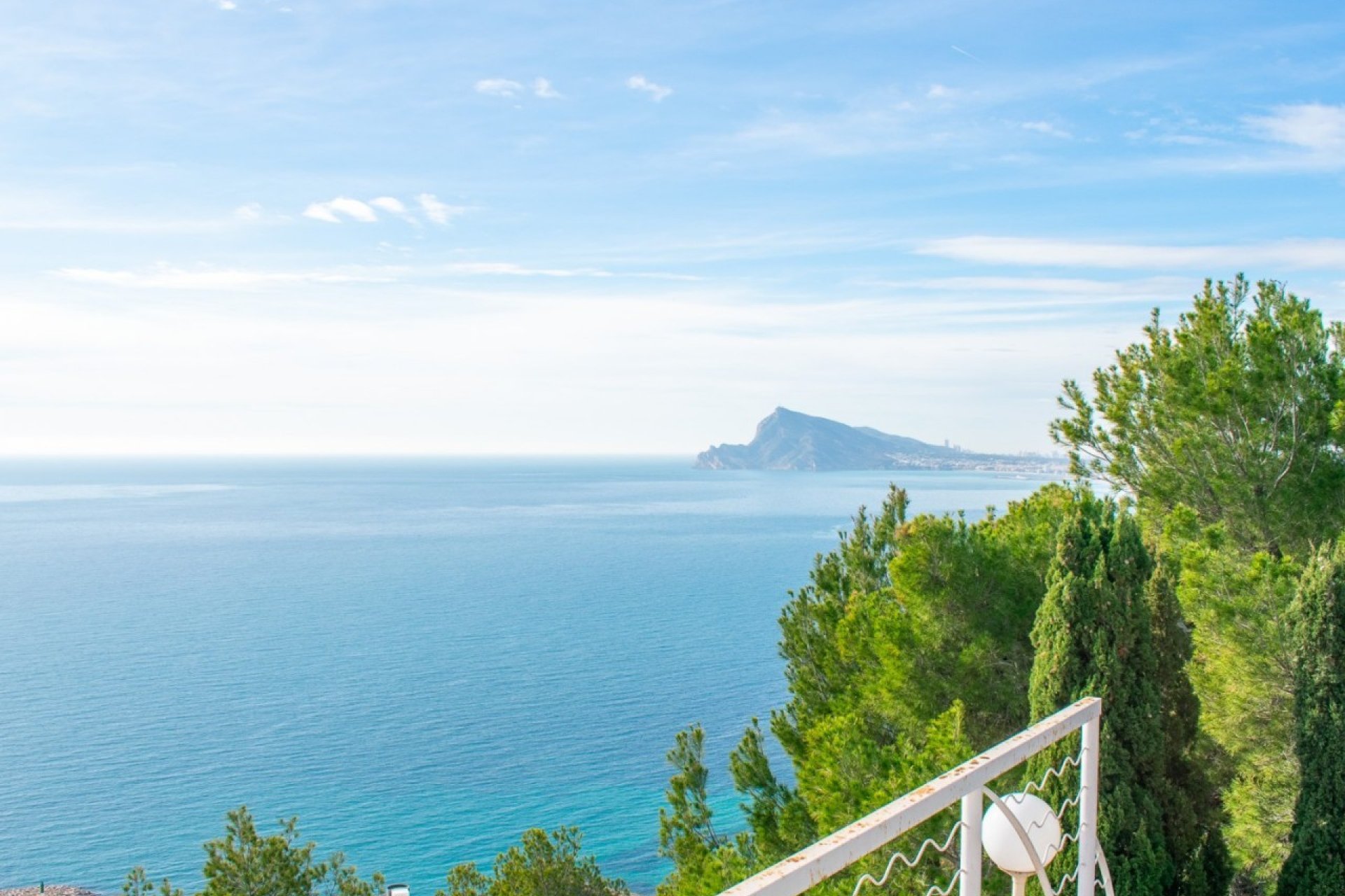 Resale - Villa - Altea