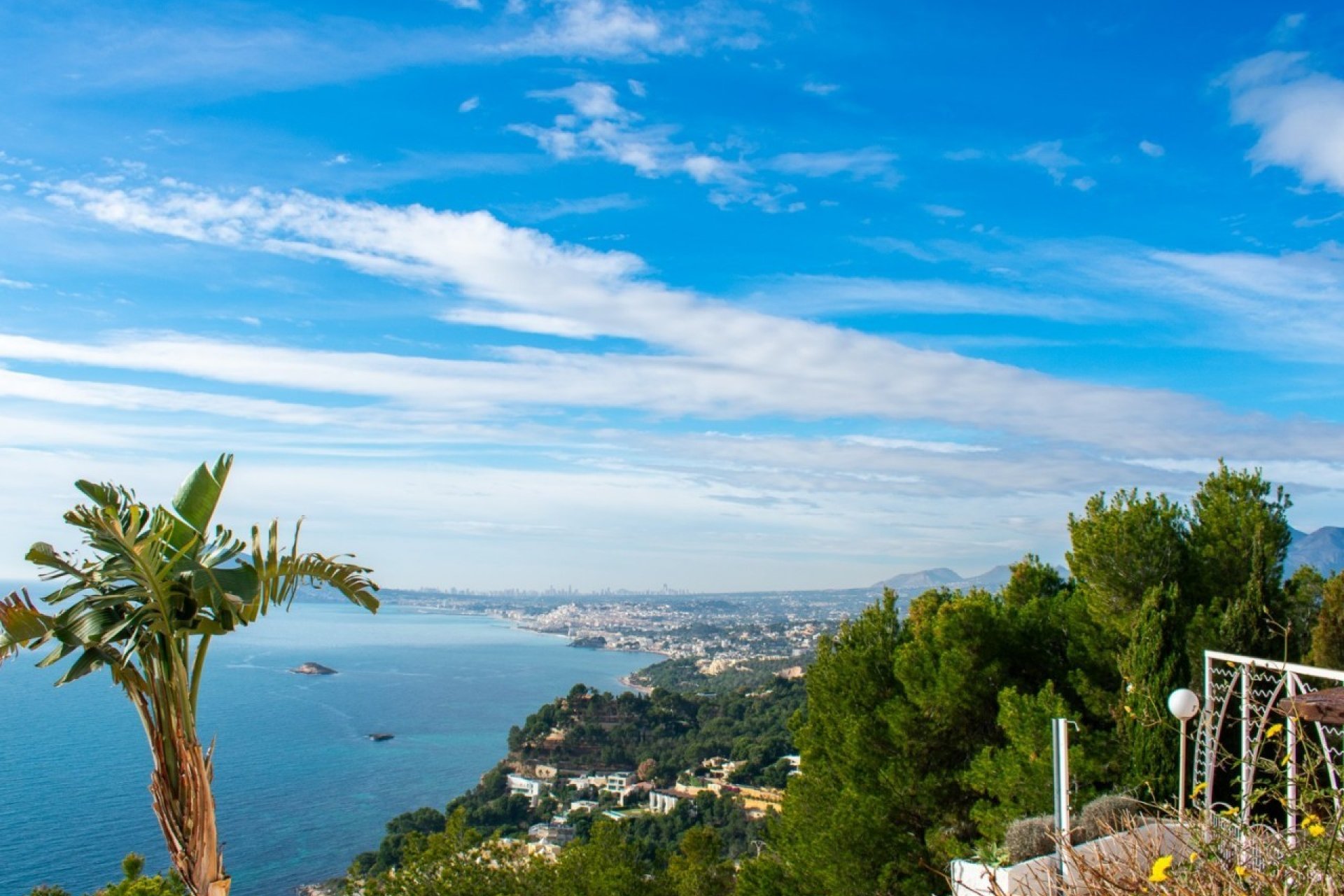 Resale - Villa - Altea