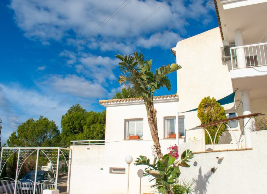 Resale - Villa - Altea