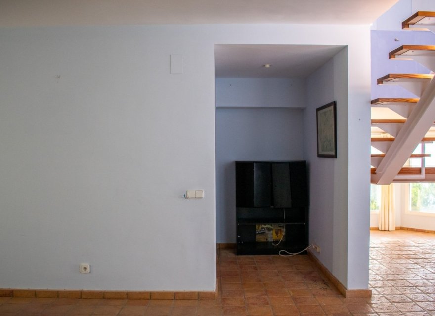 Resale - Villa - Altea