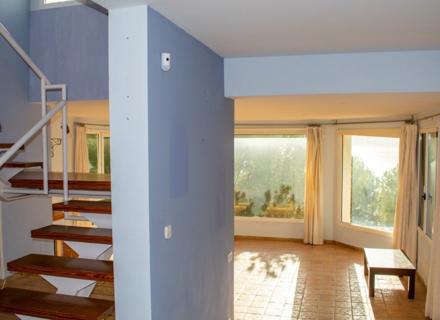 Resale - Villa - Altea