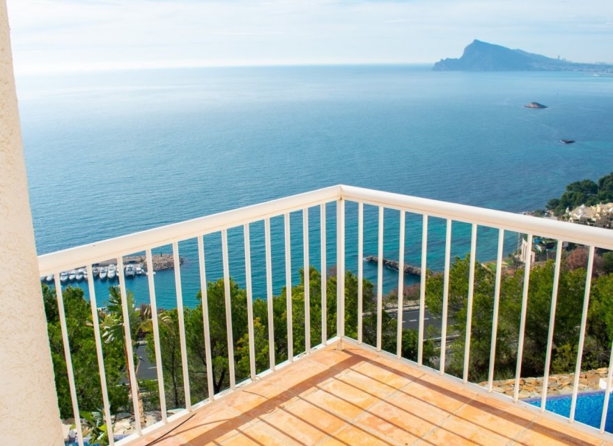 Resale - Villa - Altea