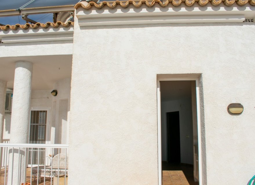 Resale - Villa - Altea