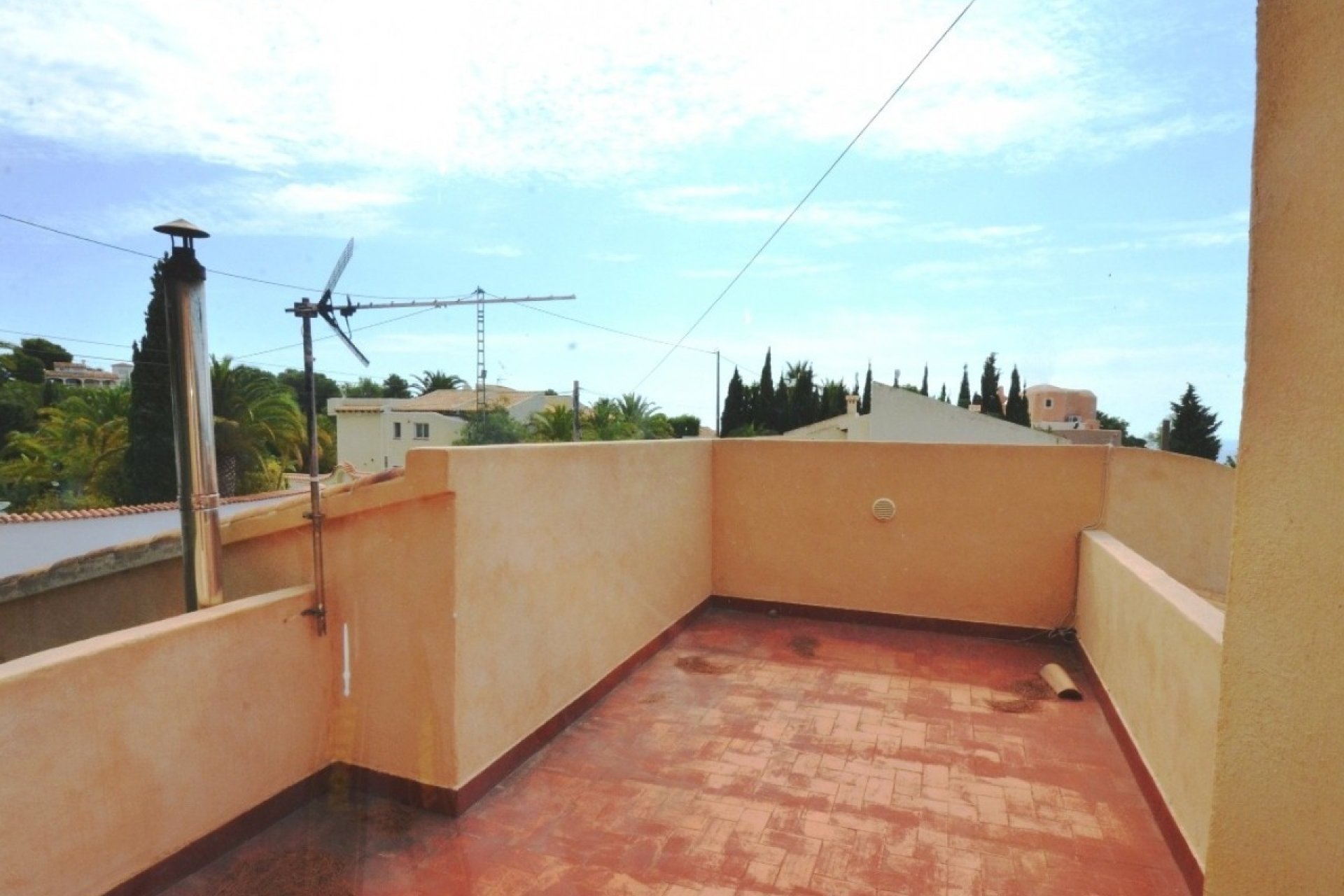 Resale - Villa - Altea