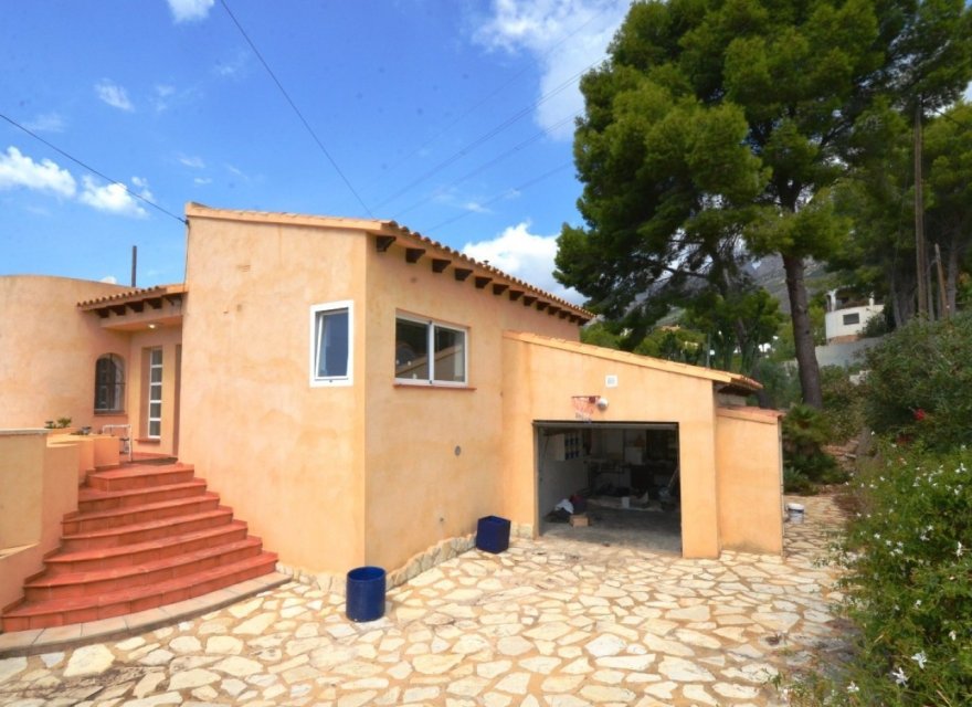 Resale - Villa - Altea