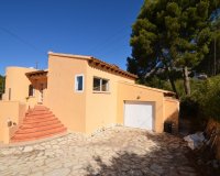 Resale - Villa - Altea