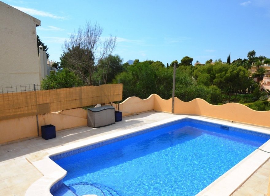 Resale - Villa - Altea