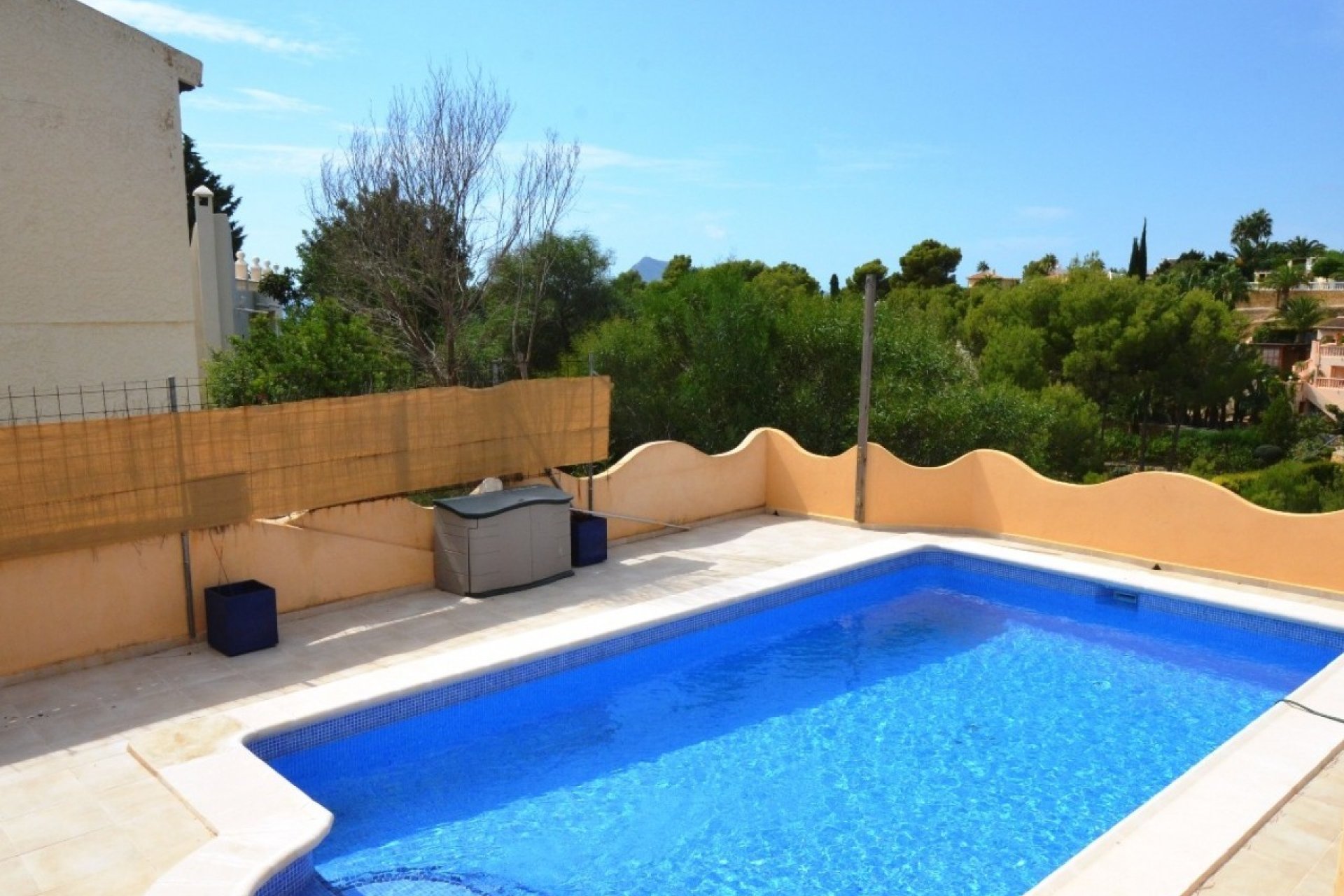 Resale - Villa - Altea